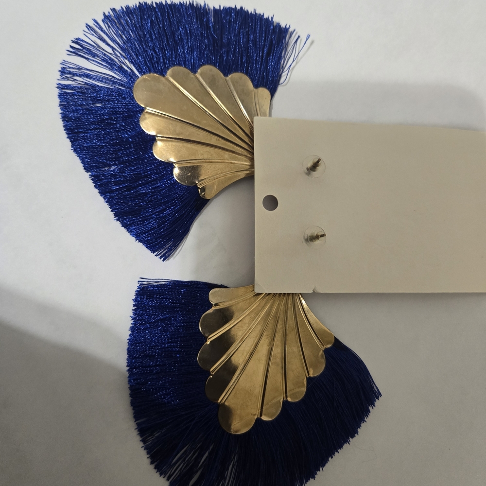 Elegant Blue and Gold Fan Earrings - Picture 3 of 5